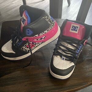 DC shoes. Like new, barely worn.